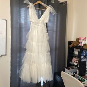 SELLING MY BRIDAL SHOWER DRESS